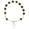Armband in zilver en tijgeroog met kruis
