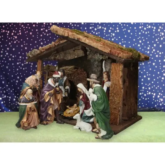 Cabane + 11 Pers 20 Cm (50x23x36cm)