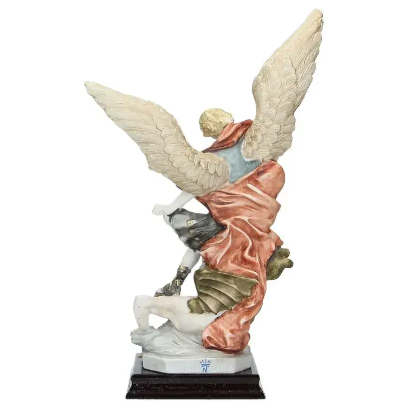 Saint Michel 31 cm "poussière de marbre"