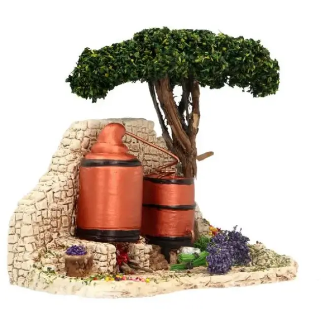 Décor pour santons de Provence Alambic avec arbre 18 x 10 cm