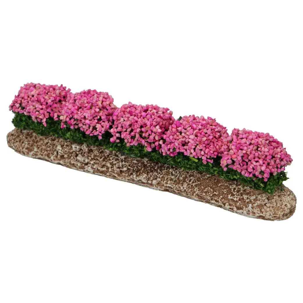 Décor pour santons de Provence Rangée de fleurs roses