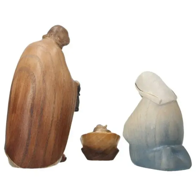 Sainte Famille : crèche de Noël en bois Pema 12 cm