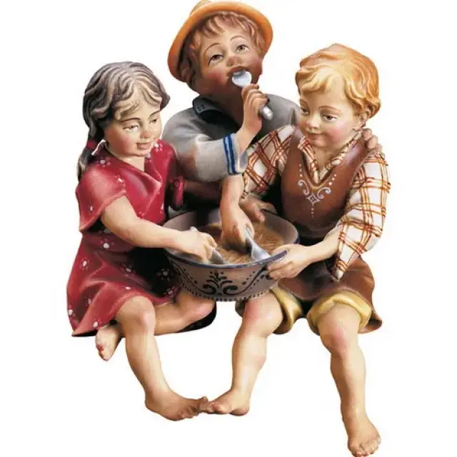 Groep Kinderen : houtsnijwerk kerstgroep Ulrich 15 cm