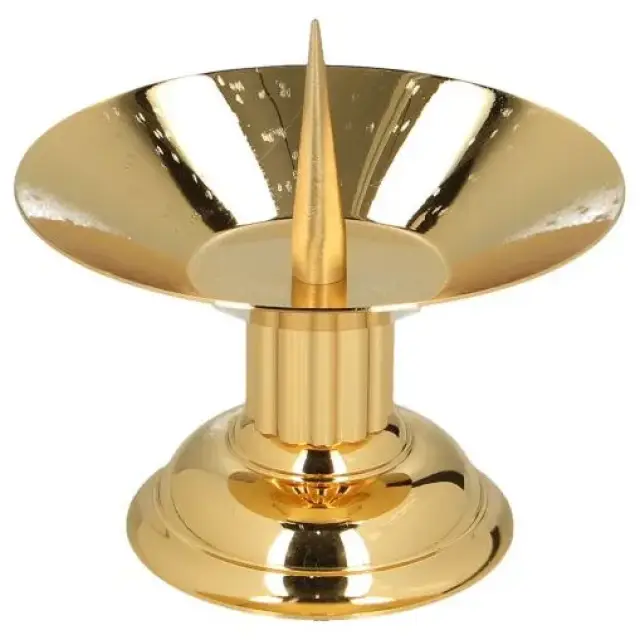 On the altar Candle holders Height 7.5 Cm