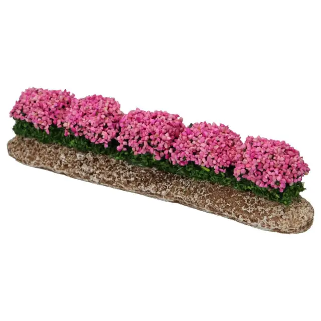 Décor pour santons de Provence Rangée de fleurs roses
