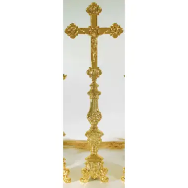 Croix Sur Base H 100 Cm Doré