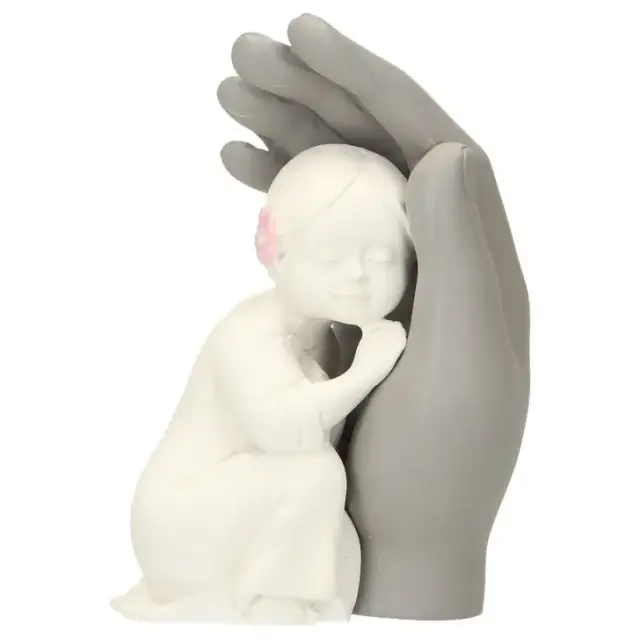 Enfant dans une main couchée 10.5 cm gris