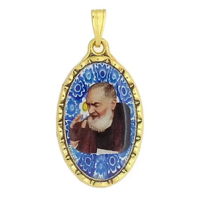 Médaille 25 mm Ov - St P Pio - Métal Doré