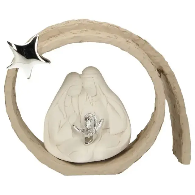 Nativité en résine blanche avec décor arrière beige 15 cm