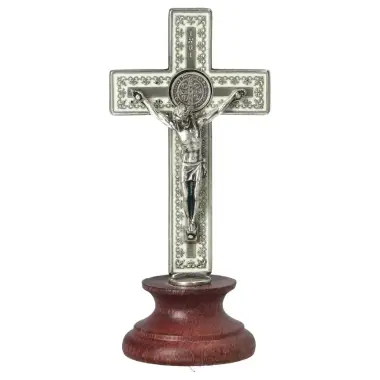 Sint-Benedictuskruis op voet 9.5 cm - Met verzilverd