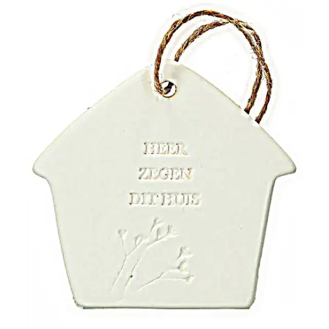 Hanging house in white porcelain with text "Heer zegen dit duis"