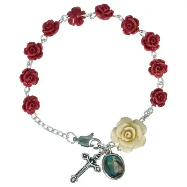Armband tientje - verzilverd - rode roosjes + medaille en kruis