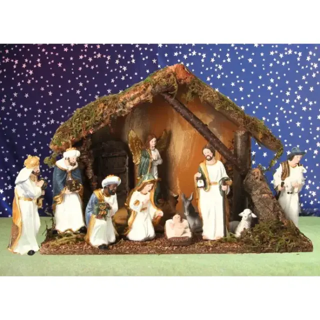Kerststal met 11 Figuren van 15 cm (42 X 19 X 30 Cm)