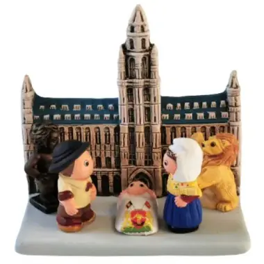 Crèche de Noël en terre cuite - "Crèche du monde" Belgique