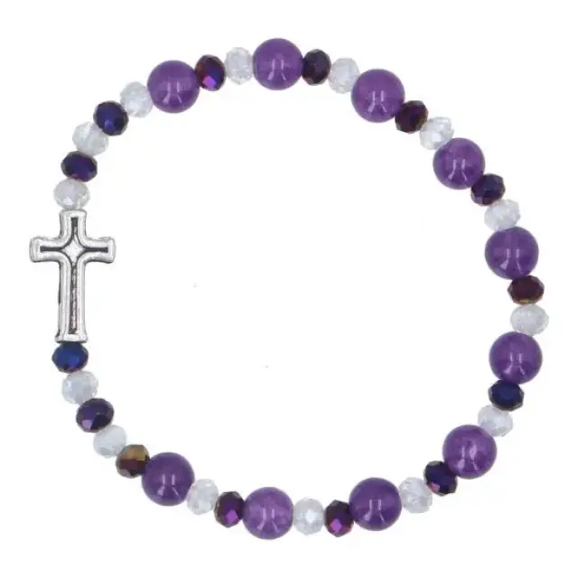 Armband op elastiek met paarse Jada korrels + kruisje